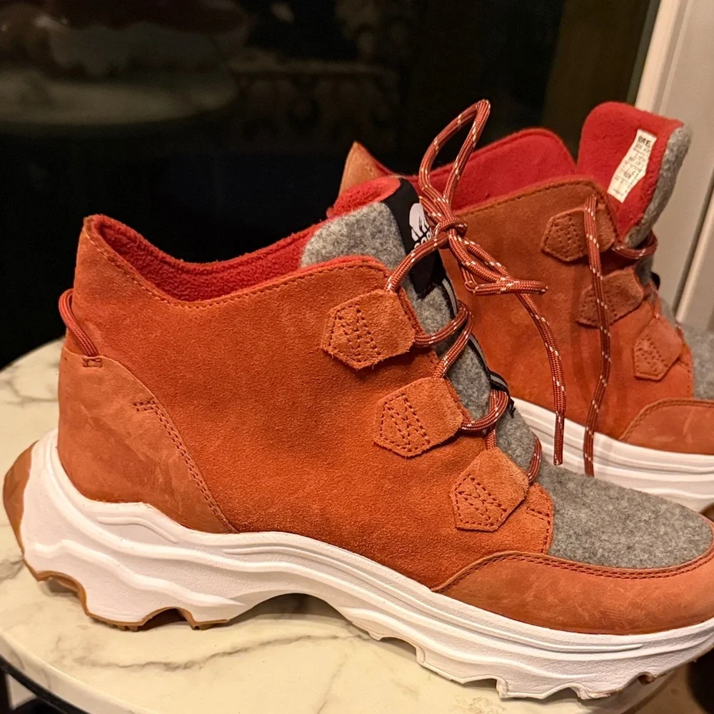 Sorel Red Suede Sneakers with White Logo Insole - Picture 1 of 4